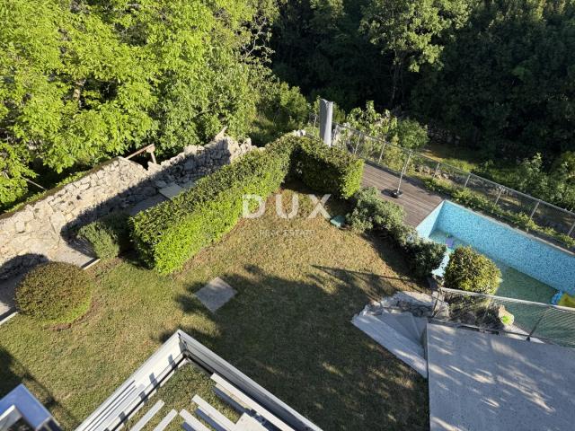 OPATIJA, POLJANE - Dugoročni najam kuće s bazenom i pogledom na more