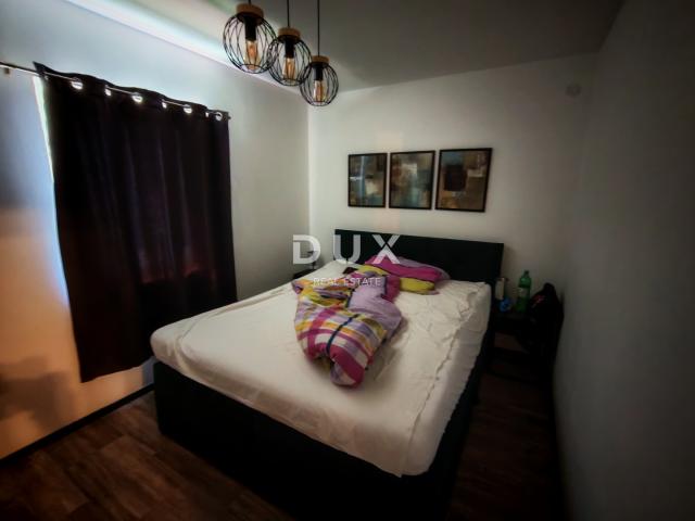 ZADAR, MASLENICA - Kuća s 4 apartmana, 10 spavaćih soba s pogledom na more!