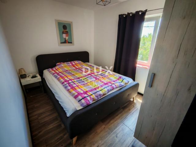 ZADAR, MASLENICA - Kuća s 4 apartmana, 10 spavaćih soba s pogledom na more!