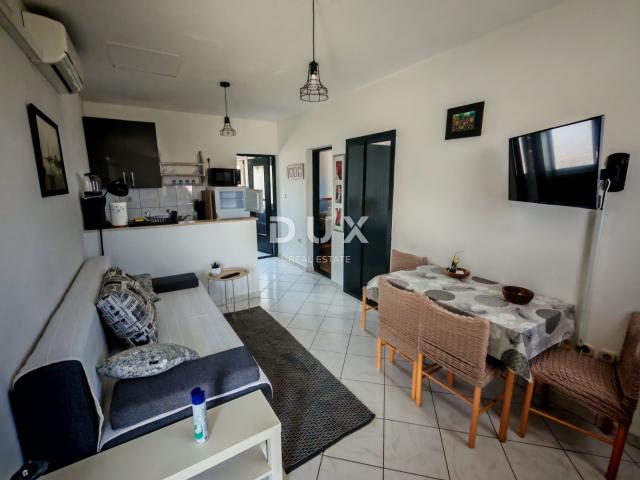 ZADAR, MASLENICA - Kuća s 4 apartmana, 10 spavaćih soba s pogledom na more!