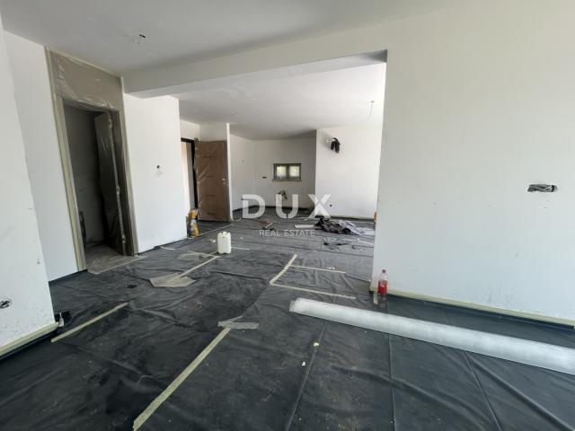 VODICE – 3SS+DB stan s vrtom i pogledom na more, 70 m od mora i plaže