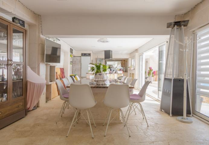 DALMACIJA, VODICE - Apartmanska kuća 