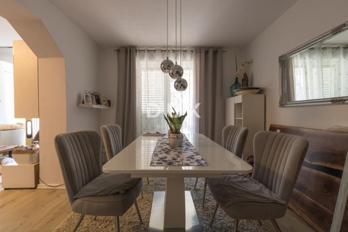 DALMACIJA, VODICE - Apartmanska kuća 