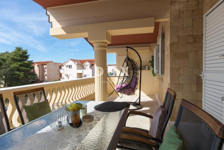 DALMACIJA, VODICE - Apartmanska kuća 