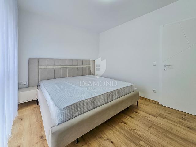 Umag! Opremljena moderna kuća s bazenom blizu mora!