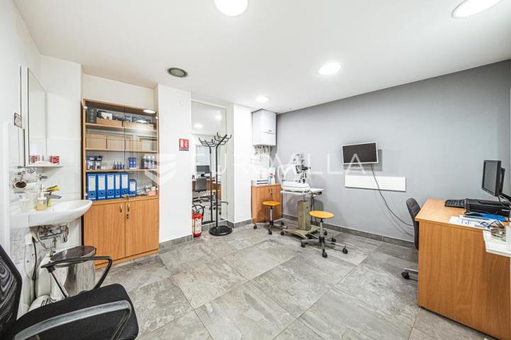 Zagreb, Savska ulica, ulični poslovni prostor lokal 80 m²