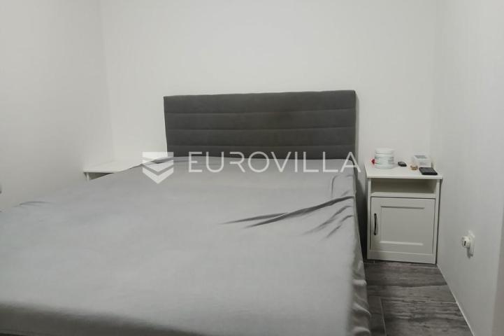 Vir, trosoban stan u prizemlju s vrtom na izvrsnoj lokaciji