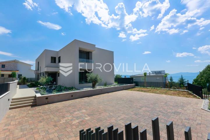 Kostrena, Rožići, ekskluzivan penthouse 200 m², panoramski pogled na more