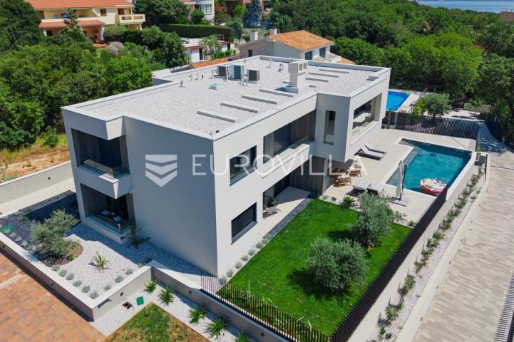 Kostrena, Rožići, ekskluzivan penthouse 200 m², panoramski pogled na more