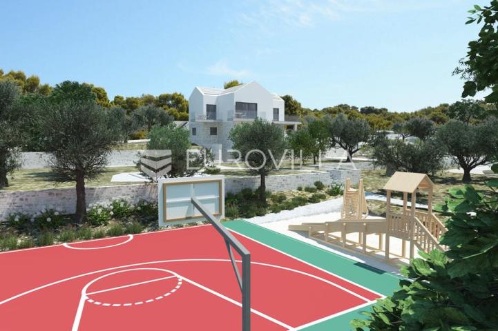Pučišća, otok Brač, INVESTICIJA građevno zemljište ukupne površine 10.436 m² s građevinskom dozvolom