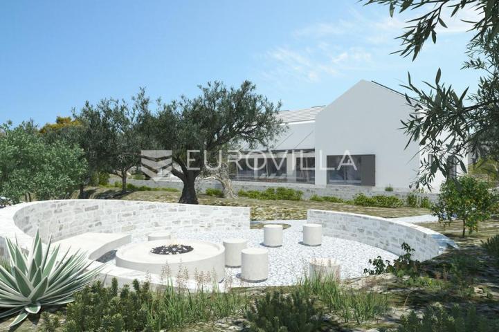 Pučišća, otok Brač, INVESTICIJA građevno zemljište ukupne površine 10.436 m² s građevinskom dozvolom