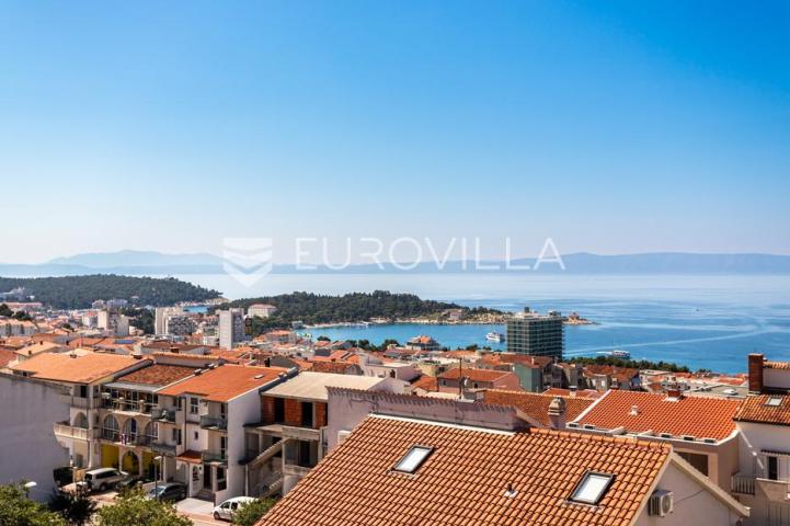 Makarska, Zelenka, trosoban stan s pogledom na more