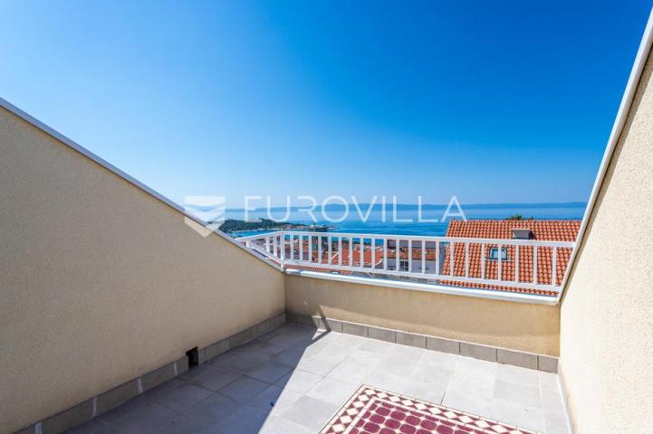 Makarska, Zelenka, trosoban stan s pogledom na more