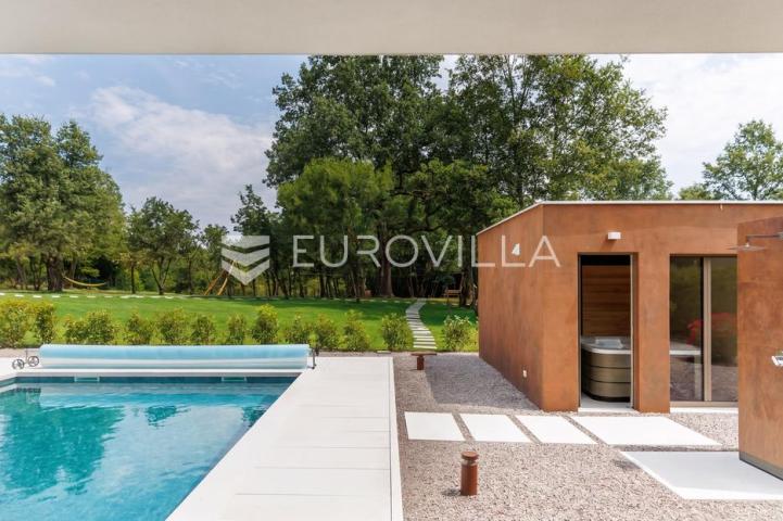 Istra, Labin, vrhunska moderna villa C, grijani bazen 48 m², 2386 m² uređene okućnice