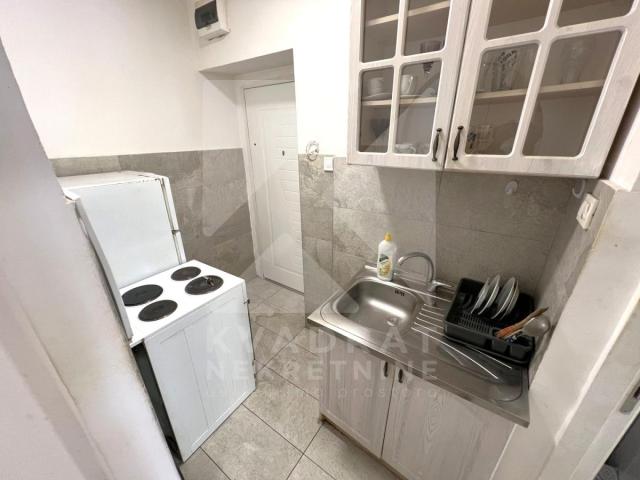 Izdavanje, Garsonjera, Podgorica, Centar, 20m2