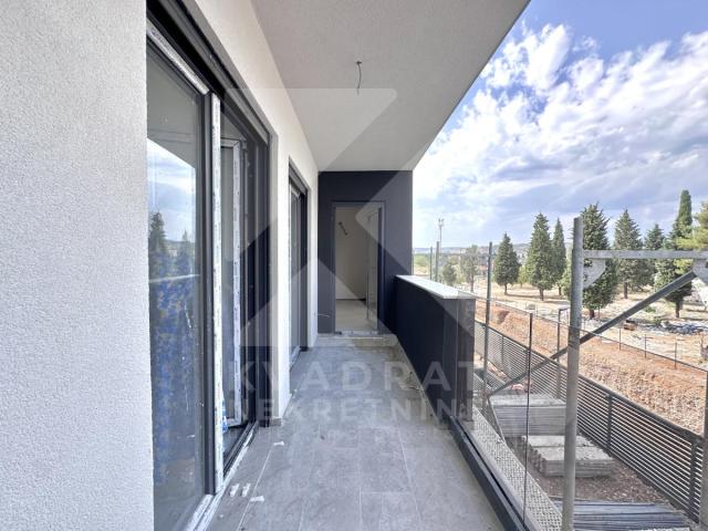 Prodaja, Dvosoban stan, Podgorica, Stari Aerodrom, 68m2