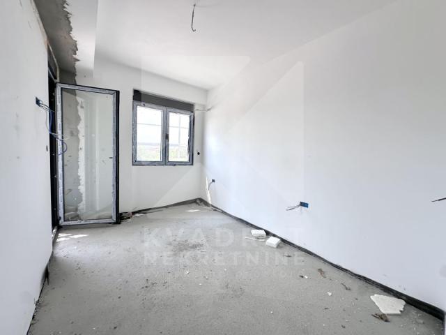 Prodaja, Dvosoban stan, Podgorica, Stari Aerodrom, 70m2