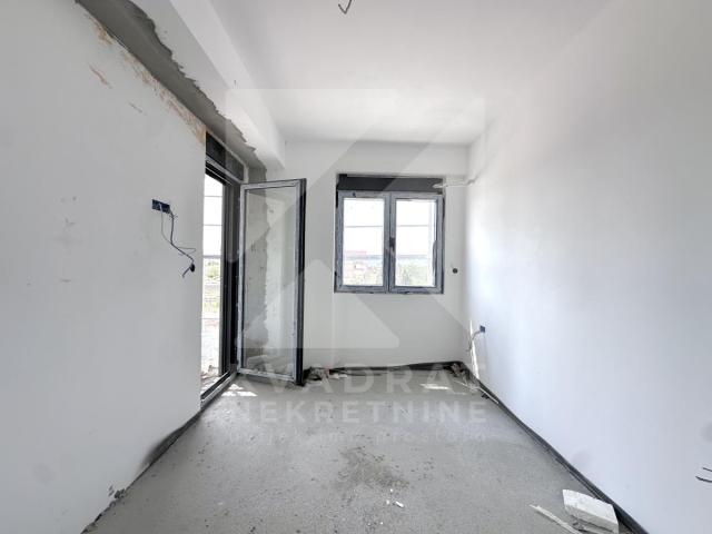Prodaja, Dvosoban stan, Podgorica, Stari Aerodrom, 70m2