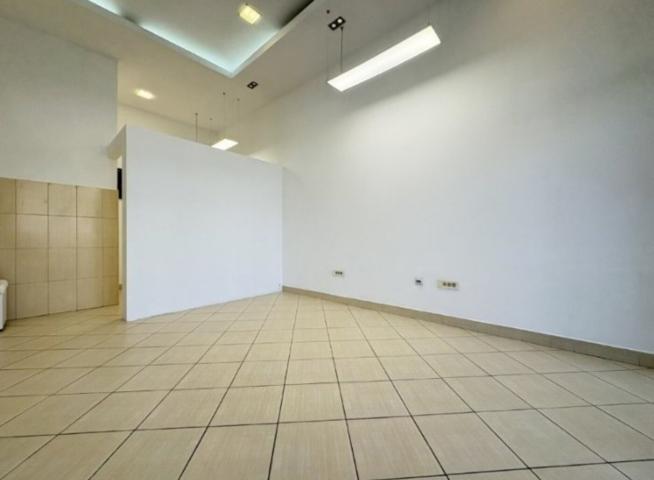Poslovni prostor, 23m2, Stari aerodrom, Podgorica