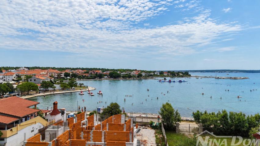 Privlaka Dalmacija ( S4 ) - dvosobni luksuzan stan- prvi red do mora 
