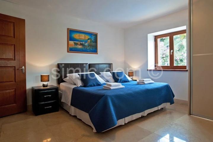 Apartman s vrtom tik do mora, Brač
