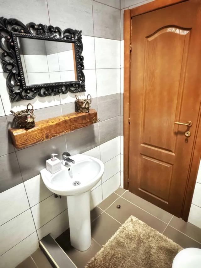 Razrađen turistički kompleks blizu Skadarskog jezera, Bar, Virpazar