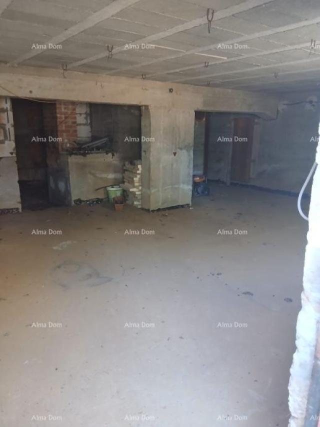 Wohnung Fažana, Geräumige Wohnung mit Garten, Garage und Keller – 600 m vom Meer und Zentrum entfern