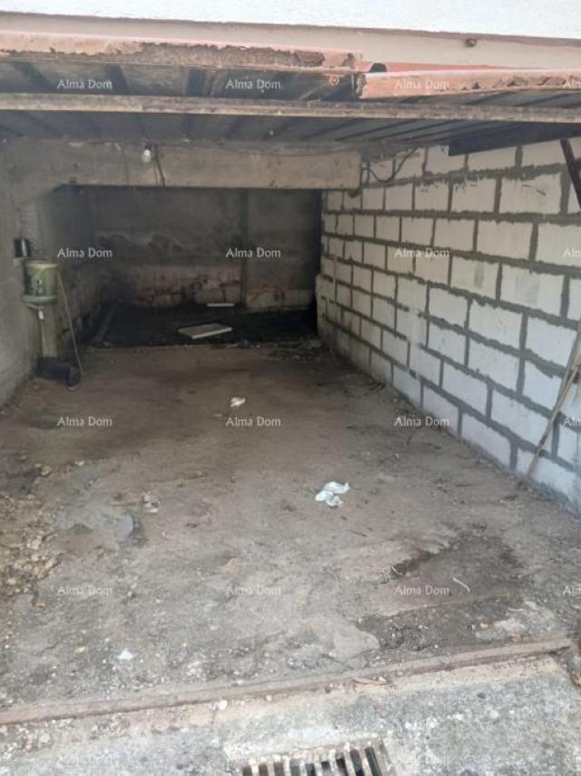 Wohnung Fažana, Geräumige Wohnung mit Garten, Garage und Keller – 600 m vom Meer und Zentrum entfern