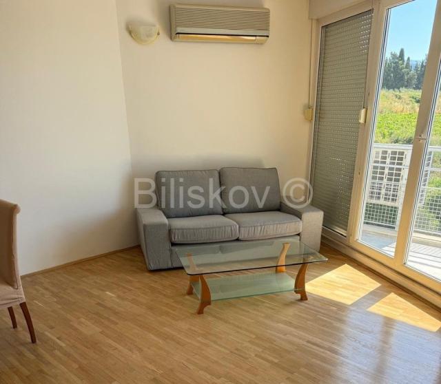 Duilovo Split dugoročan najam, garažno mjesto