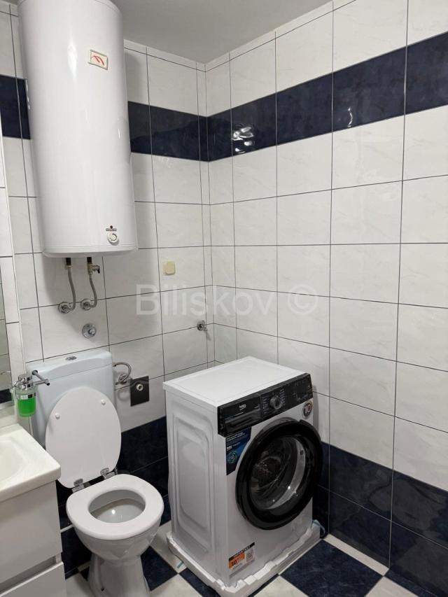 Duilovo Split dugoročan najam, garažno mjesto