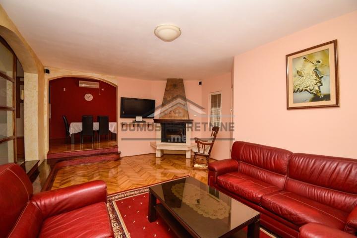 Porodična kuća 250m2 na placu 600m2, Donja Gorica - Podgorica