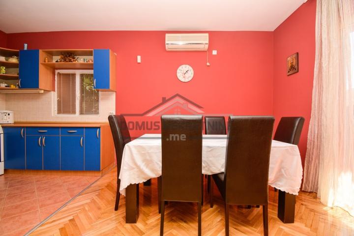 Porodična kuća 250m2 na placu 600m2, Donja Gorica - Podgorica