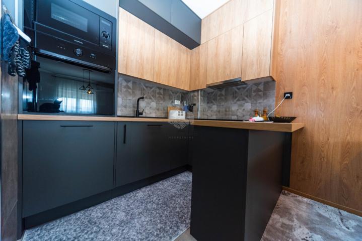 Jednosoban stan 45m2 + garaža, Pobrežje - Podgorica