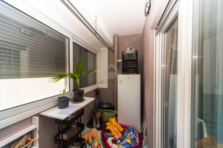 Jednosoban stan 45m2 + garaža, Pobrežje - Podgorica