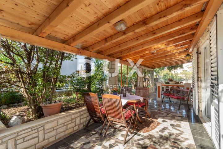 CRIKVENICA, SELCE - Jedinstvena Villa za obiteljski hotel