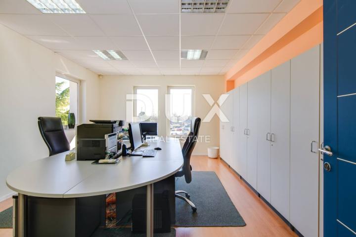 RIJEKA, VIŠKOVO - Excellent business space in the center