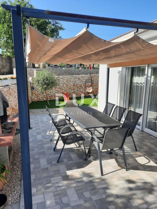 OTOK KRK, GARICA - Luksuzna kuća za odmor s bazenom