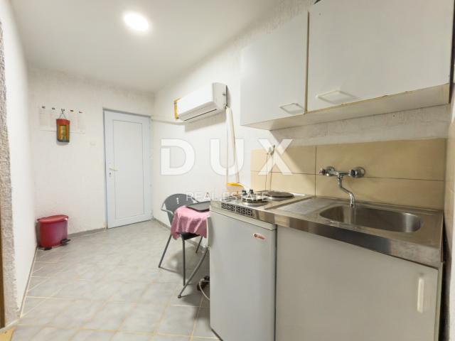 OTOK KRK, BAŠKA - Kuća s 5 apartmana i velikom okućnicom