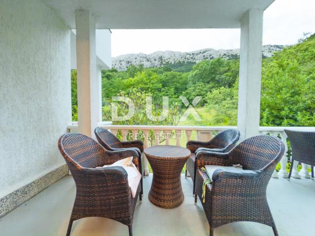 OTOK KRK, BAŠKA - Kuća s 5 apartmana i velikom okućnicom