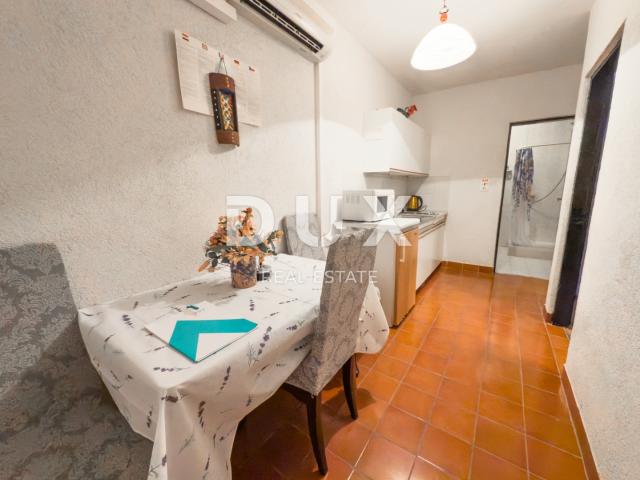 OTOK KRK, BAŠKA - Kuća s 5 apartmana i velikom okućnicom