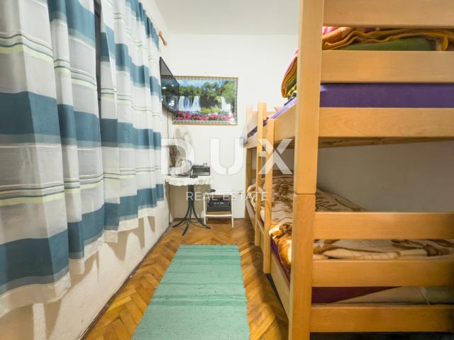 OTOK KRK, BAŠKA - Kuća s 5 apartmana i velikom okućnicom