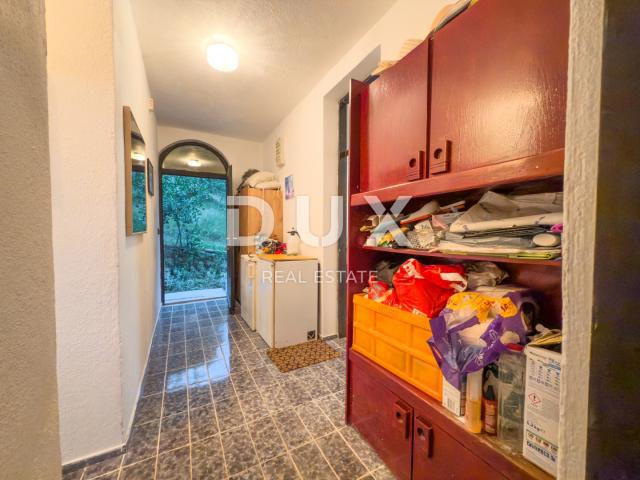 OTOK KRK, BAŠKA - Kuća s 5 apartmana i velikom okućnicom