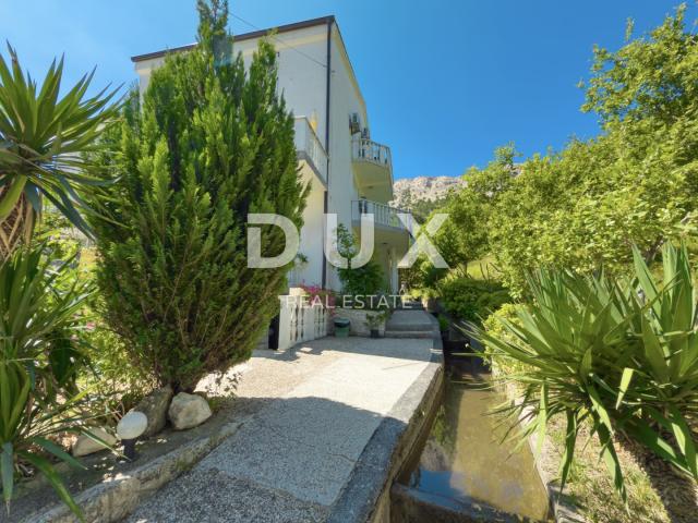 OTOK KRK, BAŠKA - Kuća s 5 apartmana i velikom okućnicom