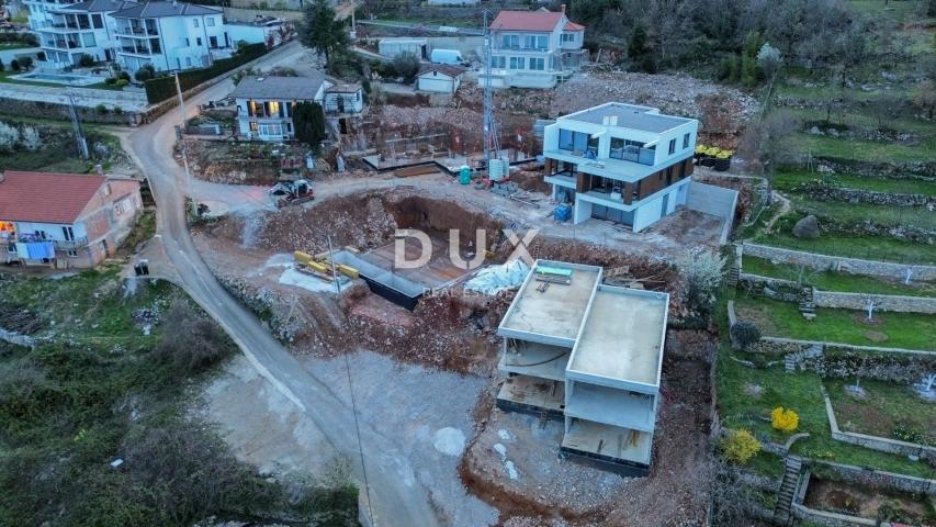 OPATIJA, LOVRAN – luksuzna rezidencija s vlastitim bazenom i panoramskim pogledom na more