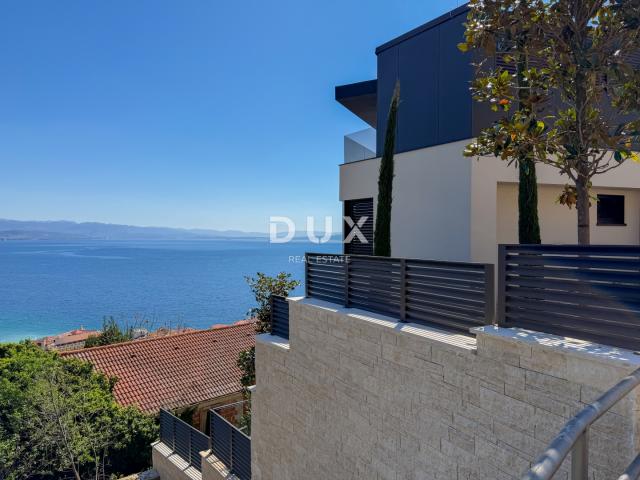 OPATIJA, CENTAR - novogradnja luksuznog standarda u Opatiji s garažom, vlastitim vrtom, vrhunski sta