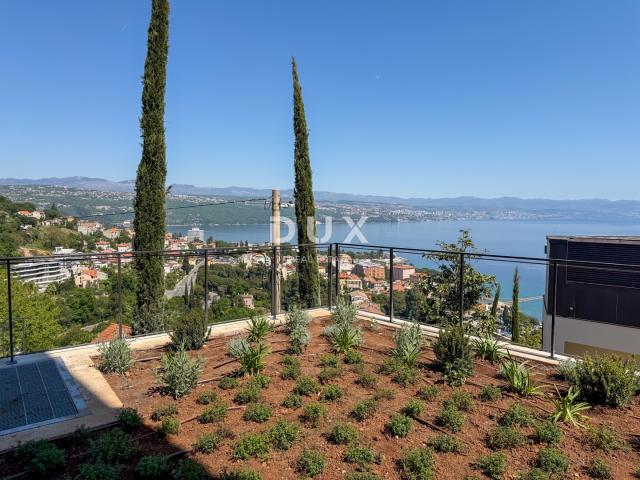 OPATIJA, CENTAR - novogradnja luksuznog standarda u Opatiji s garažom, vlastitim vrtom, vrhunski sta