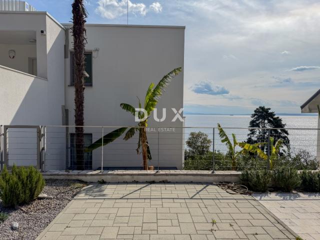 OPATIJA, CENTAR - penthouse drugi red do mora u jednoj od najboljih zgrada u Opatiji