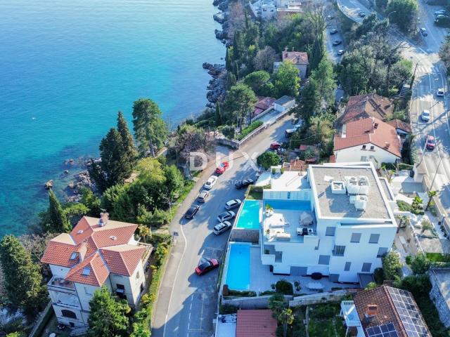 OPATIJA, CENTAR - penthouse drugi red do mora u jednoj od najboljih zgrada u Opatiji