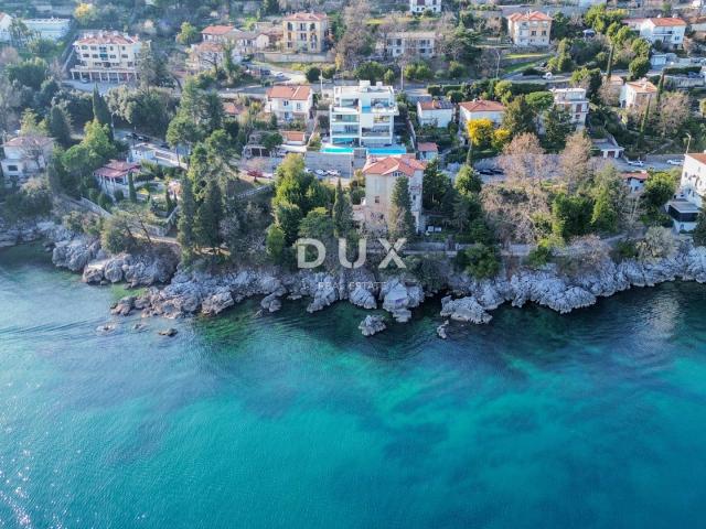 OPATIJA, CENTAR - penthouse drugi red do mora u jednoj od najboljih zgrada u Opatiji