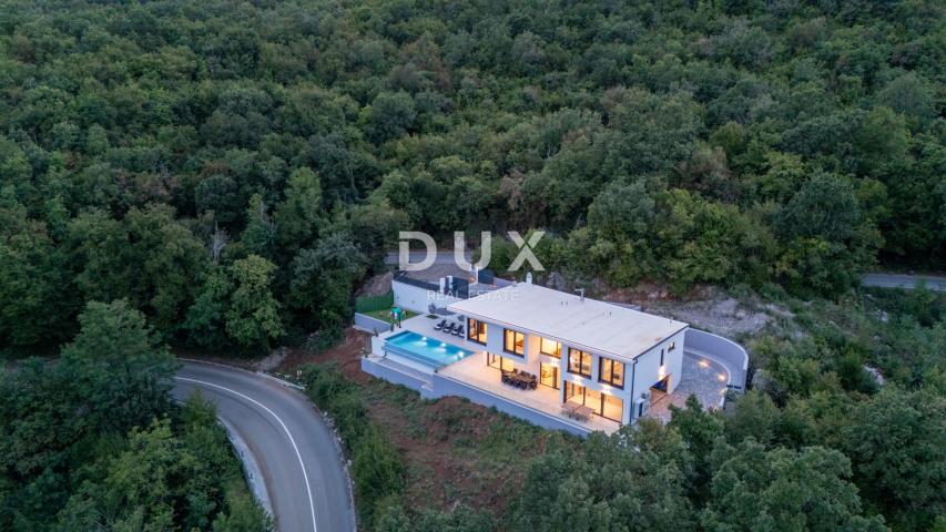 OPATIJA, MATULJI – Luksuzna villa s infinity bazenom, saunom i panoramskim pogledom na more